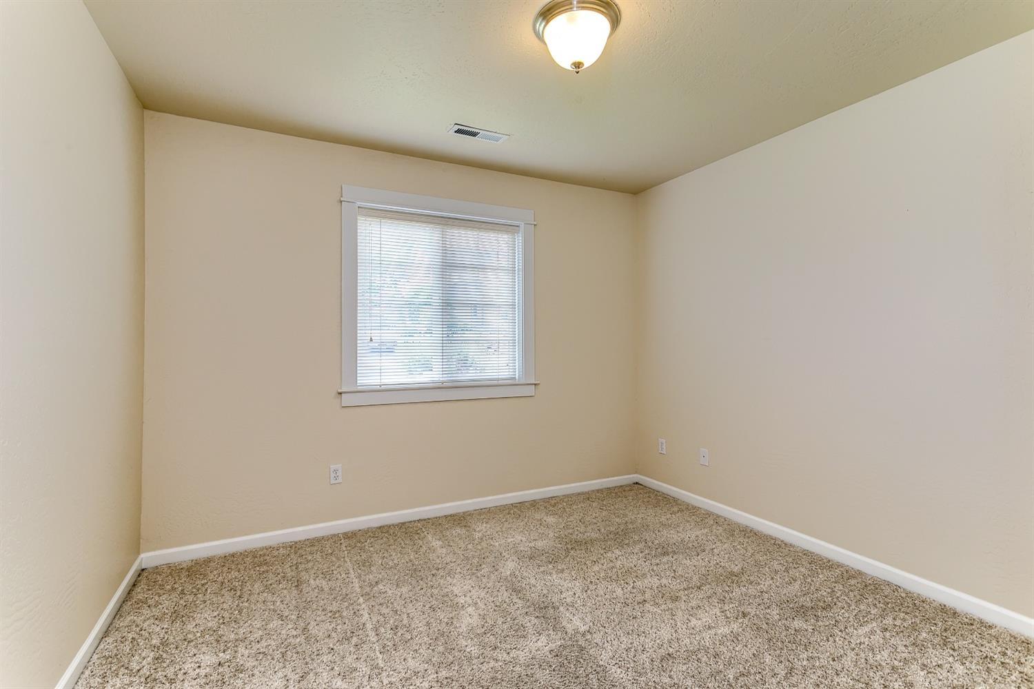 939 Ridgeview Drive Eagle Point, OR 97524 - Photo 19 of 29 Additional Photo