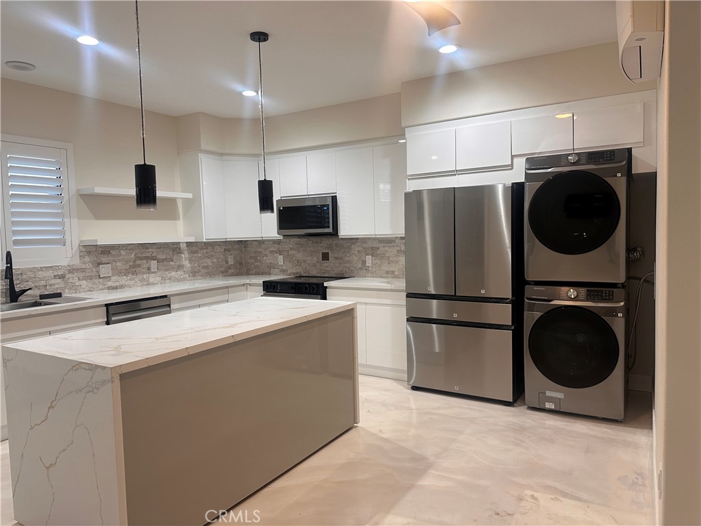 8937 Patrero Street Riverside, CA 92503 - Photo 8 of 12 Kitchen