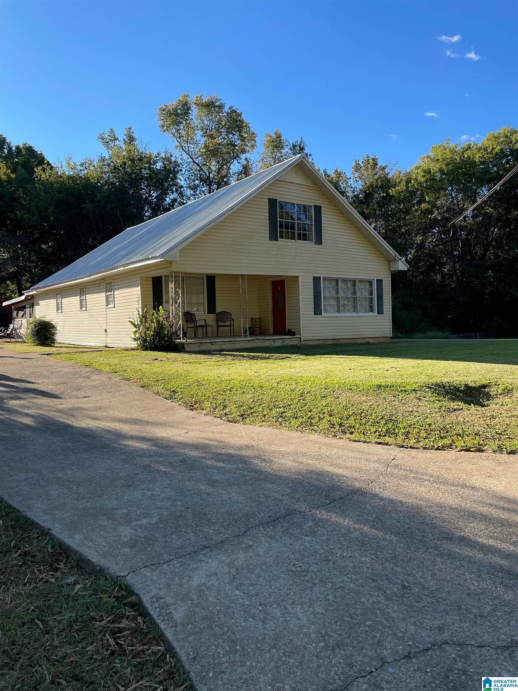526 Sorrell Road Sylacauga, AL 35151 - Photo 2 of 27
