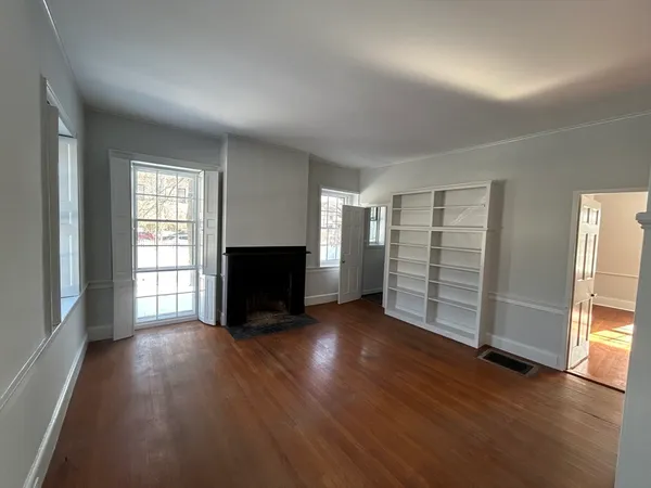 $6,000 | 660 High Street, Dedham, MA 02026