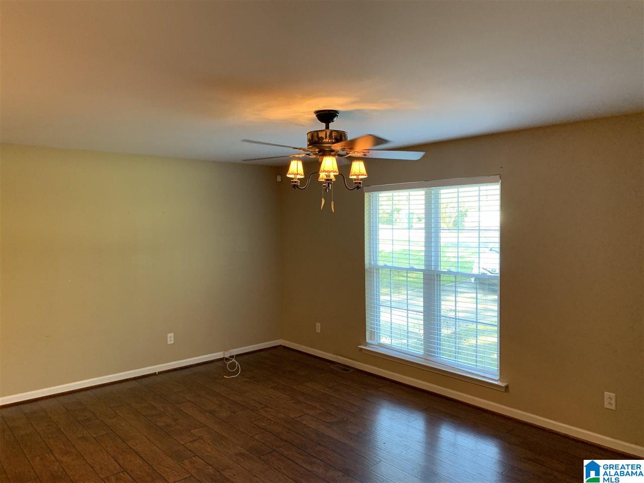 727 10th Way Pleasant Grove, AL 35127 - Photo 3 of 21