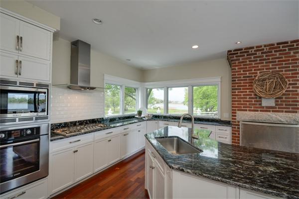 703 Jerusalem Road Cohasset, MA 02025 - Photo 8 of 30 Gallery Image 8