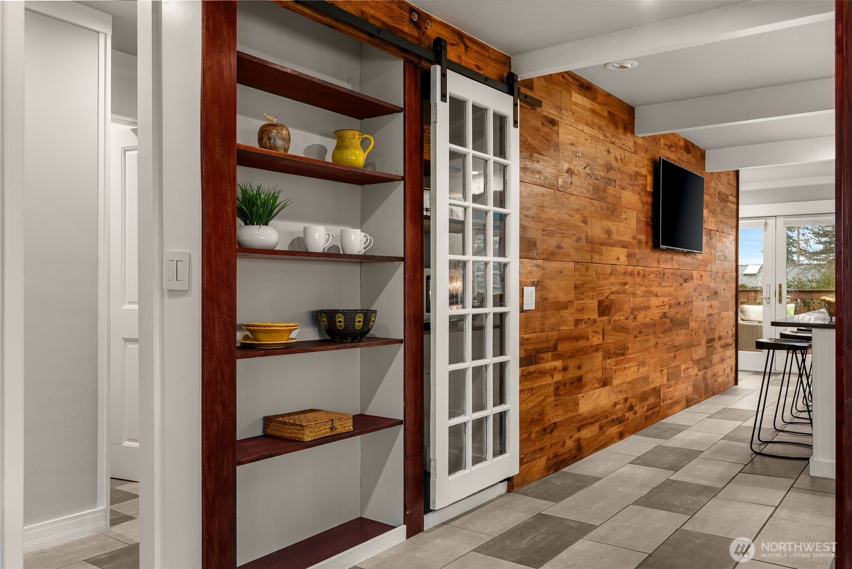 4123 Southwest Rose Street Seattle, WA 98136 - Photo 14 of 32 a view of walk in closet