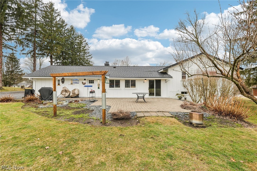 8354 Cloveridge Road Chagrin Falls, OH 44022 - Photo 36 of 47