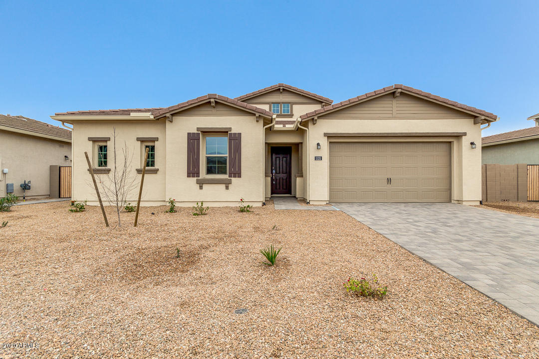 1121 East Kensington Road Gilbert, AZ 85297 - Photo 1 of 60 01-Kensington