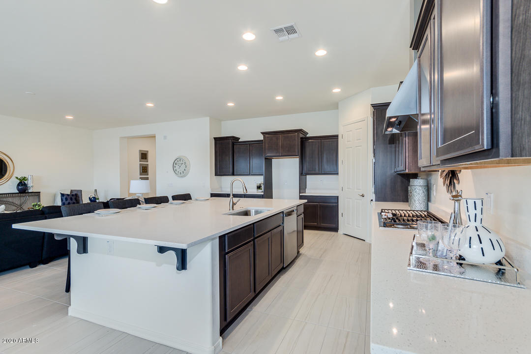 1121 East Kensington Road Gilbert, AZ 85297 - Photo 19 of 60 19-Kensington