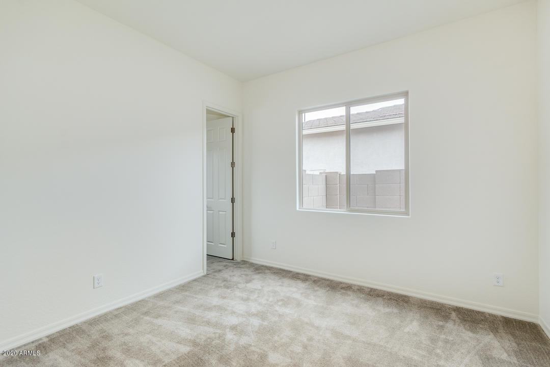 1121 East Kensington Road Gilbert, AZ 85297 - Photo 37 of 60 37-Kensington