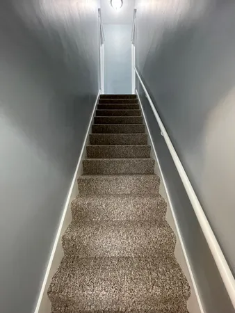 $1,200 | 419 1/2 North 6th Street, DeKalb, IL 60115