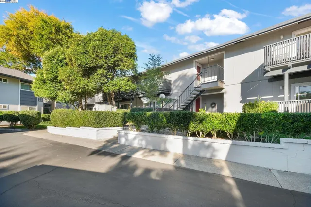 $488,000 | 9085 Alcosta Boulevard, Unit 334, San Ramon, CA 94583