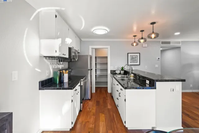 $488,000 | 9085 Alcosta Boulevard, Unit 334, San Ramon, CA 94583