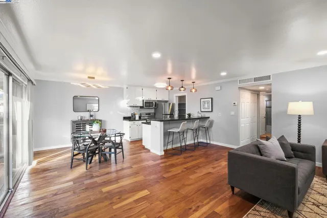 $488,000 | 9085 Alcosta Boulevard, Unit 334, San Ramon, CA 94583