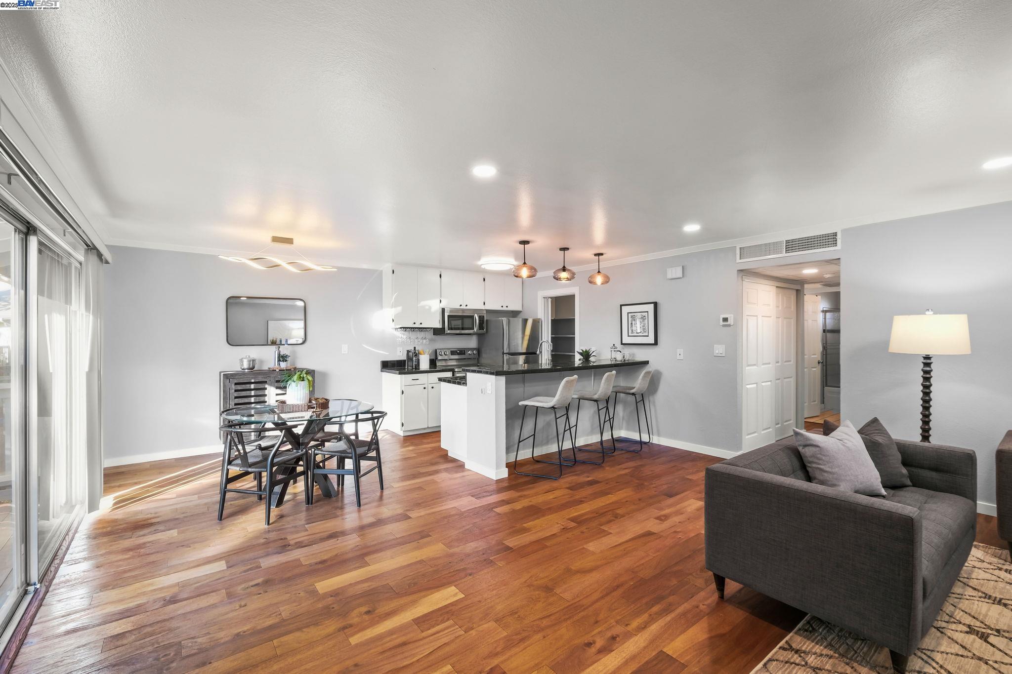 9085 Alcosta Boulevard, Unit 334 San Ramon, CA 94583 - Photo 7 of 28