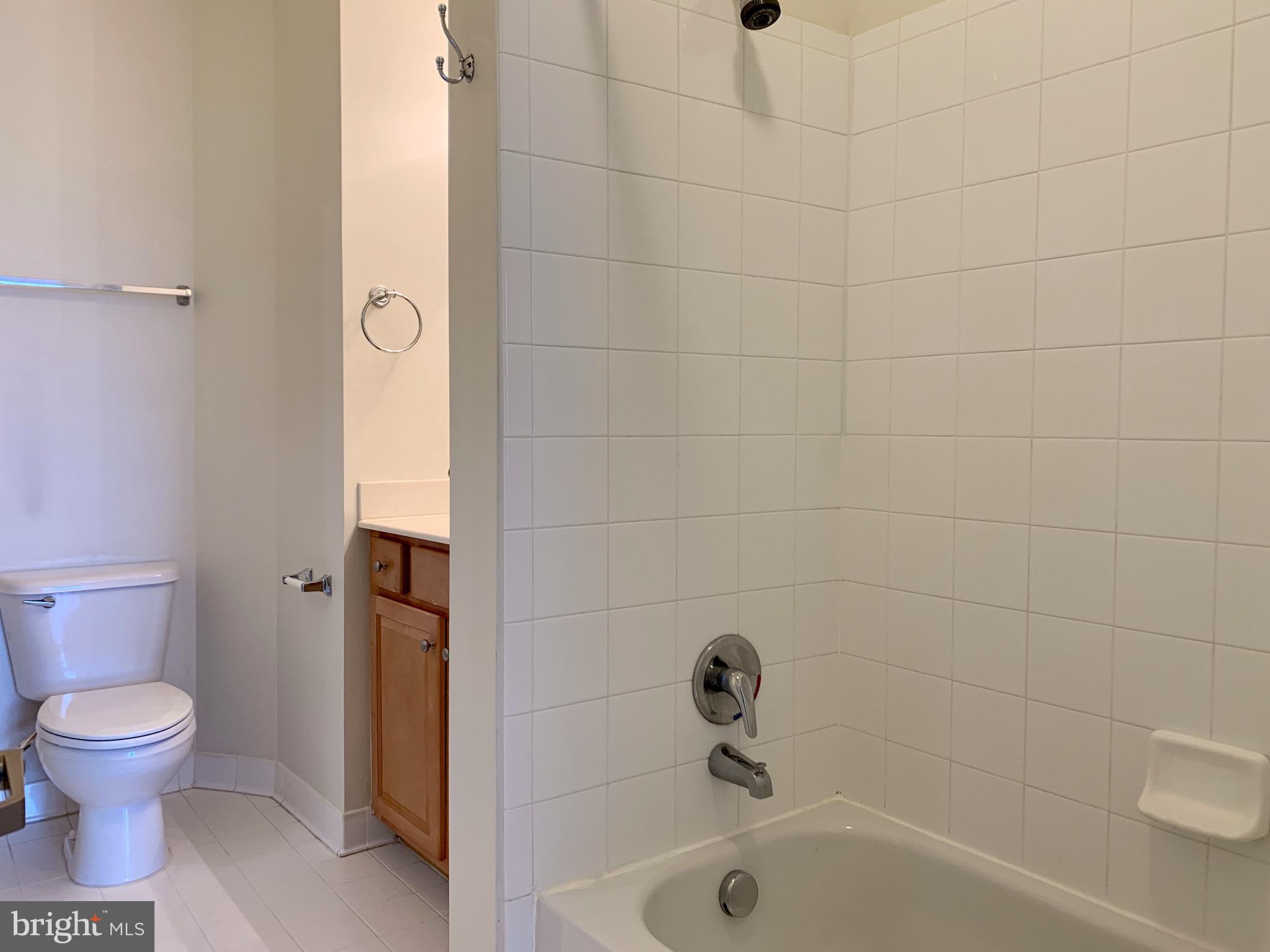 12001 Market Street, Unit 261 Reston, VA 20190 - Photo 13 of 24 full bath