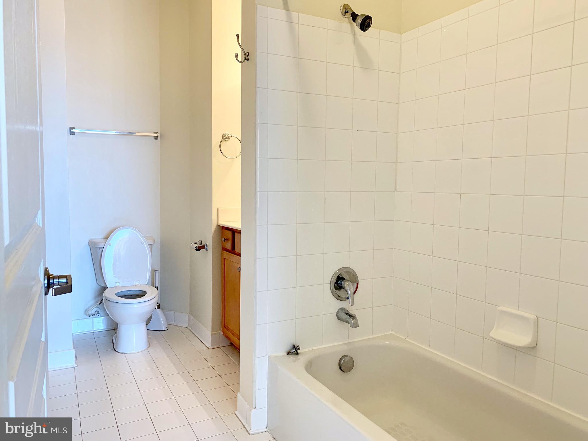 12001 Market Street, Unit 261 Reston, VA 20190 - Photo 15 of 24 full bath