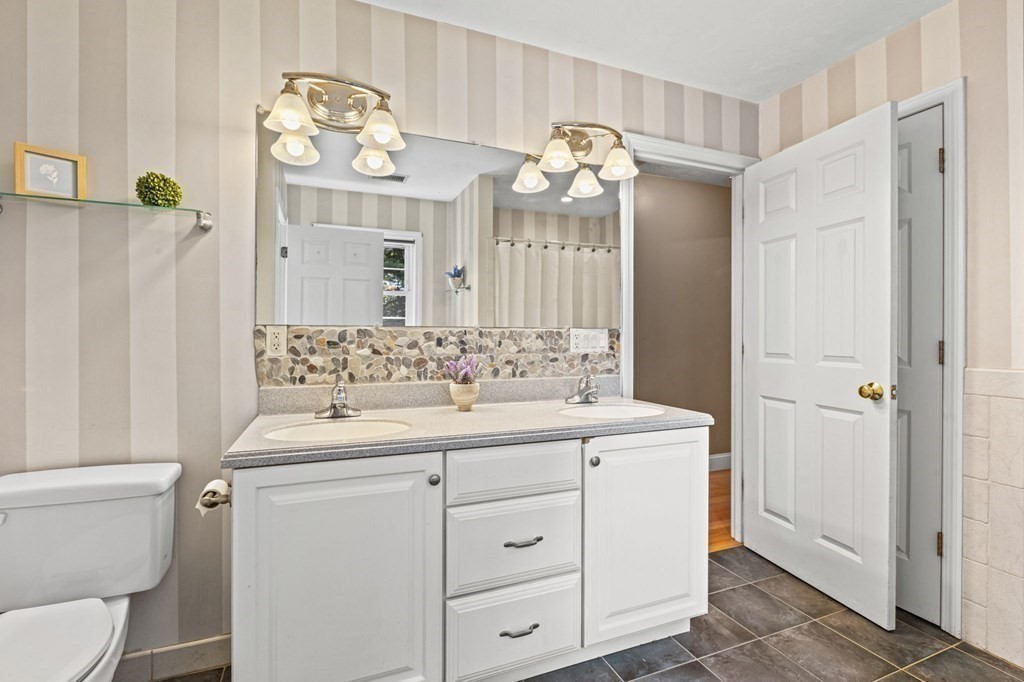 65 MacArthur Road Natick, MA 01760 - Photo 20 of 26 Gallery Image 20