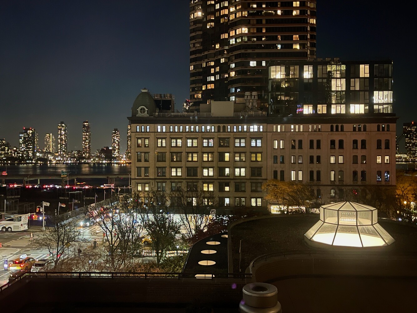 330 East 38th Street, Unit 5K Manhattan, NY 10016 - Photo 3 of 23