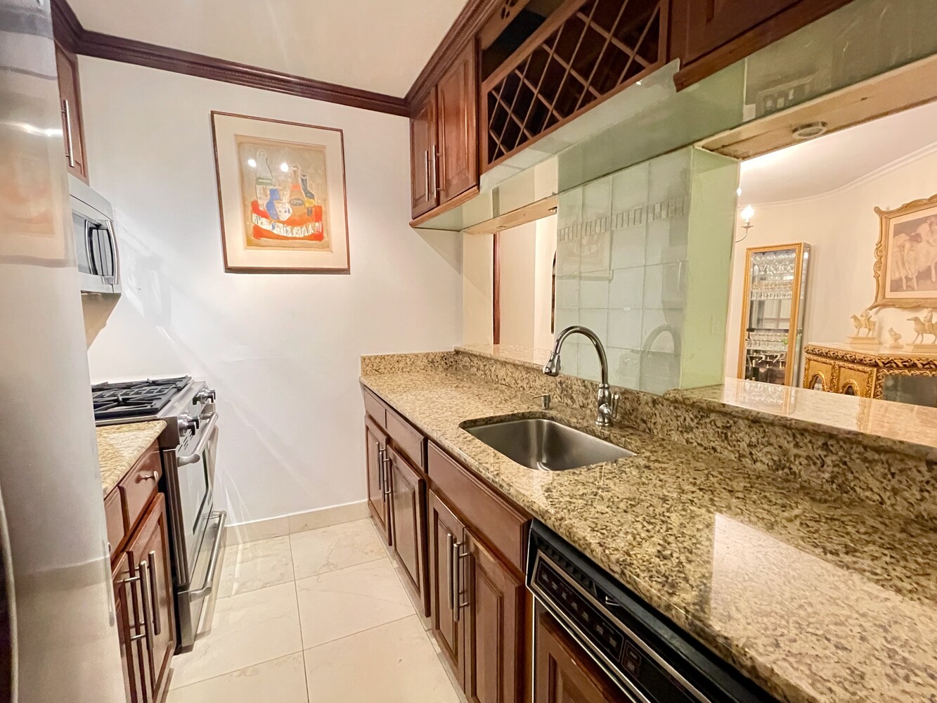 330 East 38th Street, Unit 5K Manhattan, NY 10016 - Photo 7 of 23