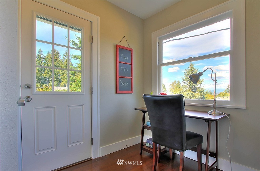 2307 Lowell Road Everett, WA 98203 - Photo 11 of 25