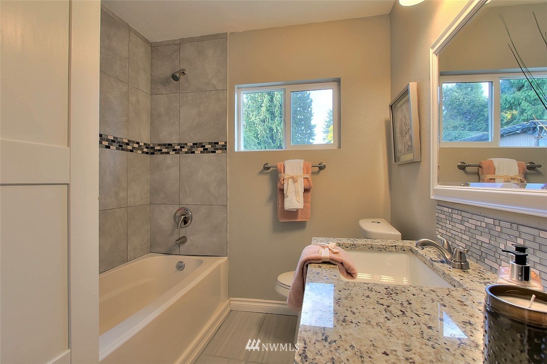 2307 Lowell Road Everett, WA 98203 - Photo 16 of 25