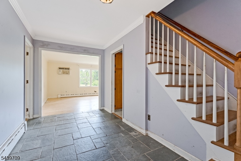 19 Yardley Road Mendham, NJ 07945 - Photo 8 of 41