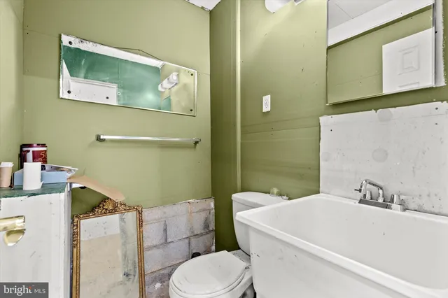 a view of a deck with a patio