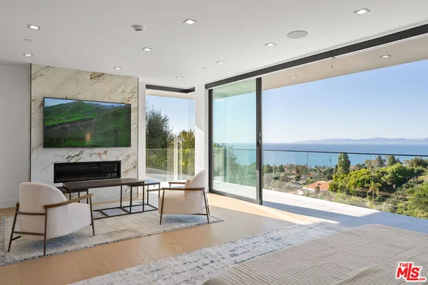 $8,995,000 | 1565 Vía Leon, Palos Verdes Estates, CA 90274