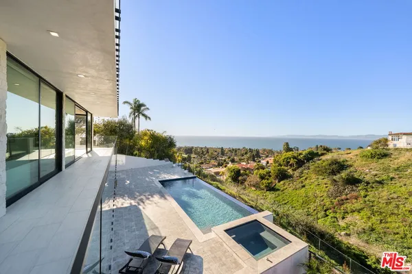 $8,995,000 | 1565 Vía Leon, Palos Verdes Estates, CA 90274