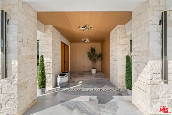 $8,995,000 | 1565 Vía Leon, Palos Verdes Estates, CA 90274