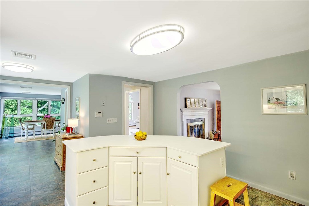 251 Succotash Road South Kingstown, RI 02879 - Photo 23 of 50