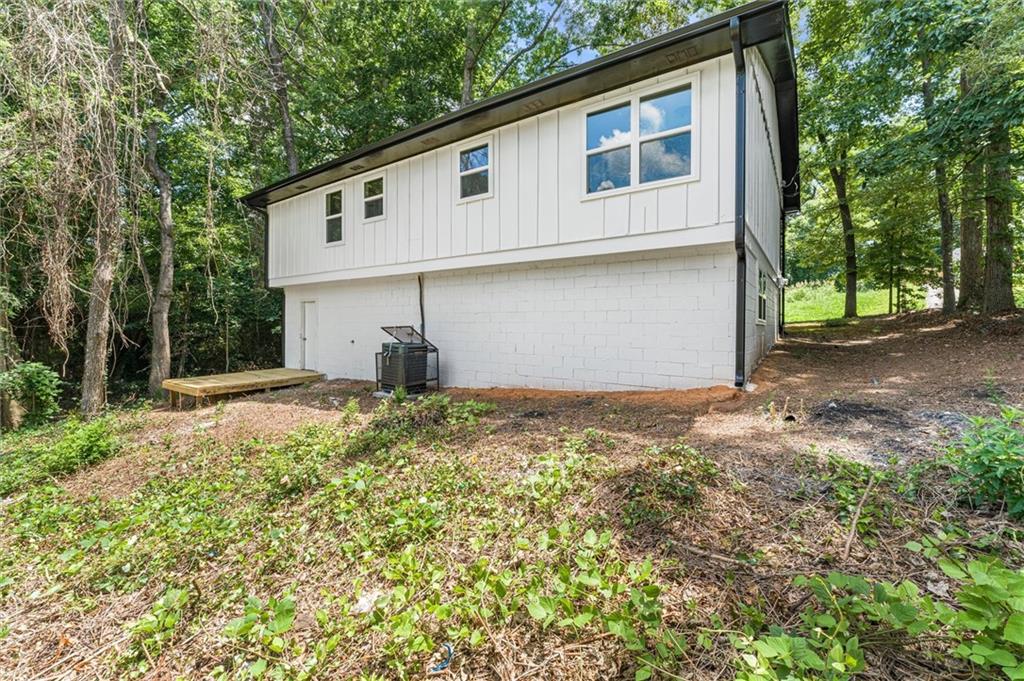 2327 Greenway Drive Decatur, GA 30035 - Photo 26 of 31