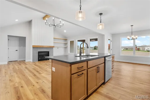 $498,900 | 6 Grant Court, Troy, IL 62294