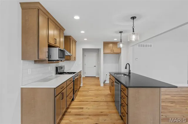 $508,900 | 6 Grant Court, Troy, IL 62294