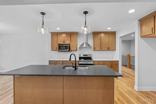 $498,900 | 6 Grant Court, Troy, IL 62294