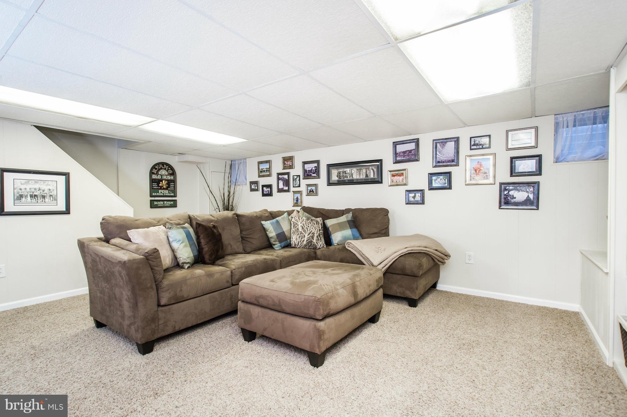 415 Dunkirk Road Baltimore, MD 21212 - Photo 19 of 25 Family Room