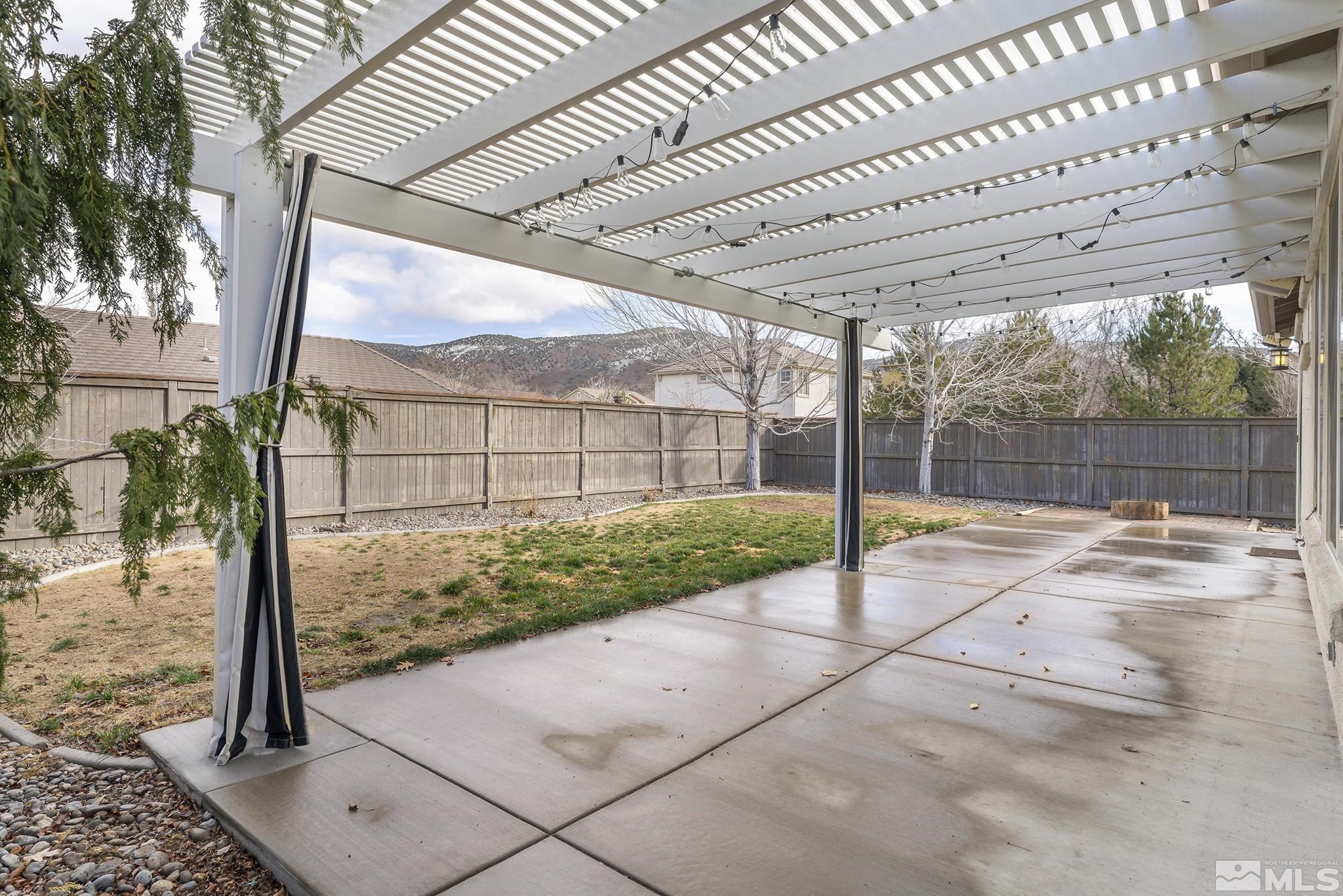 495 Dartmoor Court Reno, NV 89521 - Photo 22 of 22 a view of a backyard
