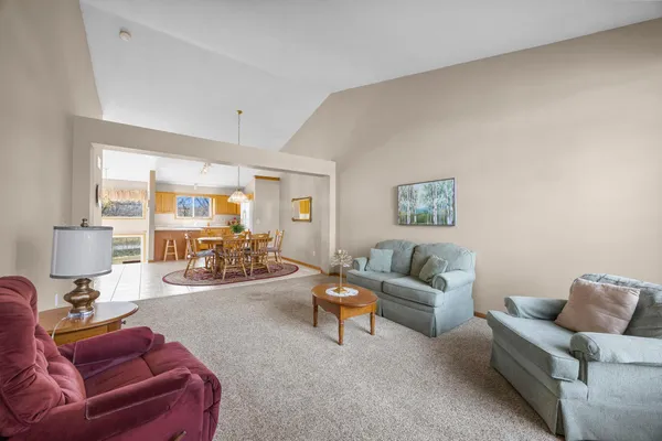 $274,900 | 335 Creekside Drive, Buffalo, MN 55313