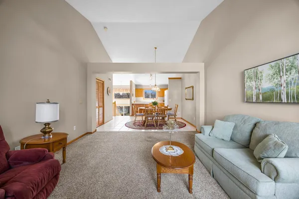 $274,900 | 335 Creekside Drive, Buffalo, MN 55313