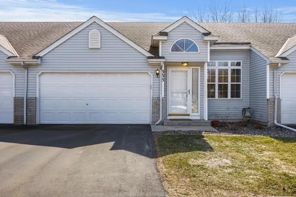 $274,900 | 335 Creekside Drive, Buffalo, MN 55313