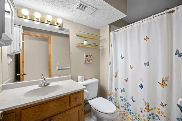 $274,900 | 335 Creekside Drive, Buffalo, MN 55313