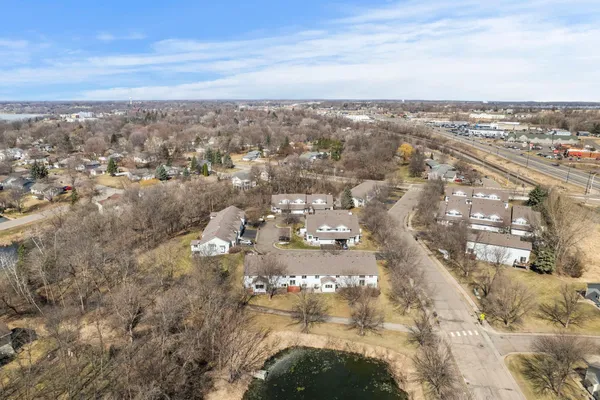 $274,900 | 335 Creekside Drive, Buffalo, MN 55313