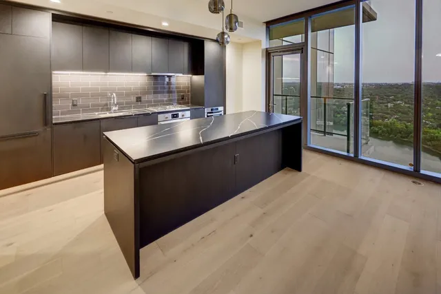 $3,400 | 44 East Avenue, Unit 2511, Austin, TX 78701