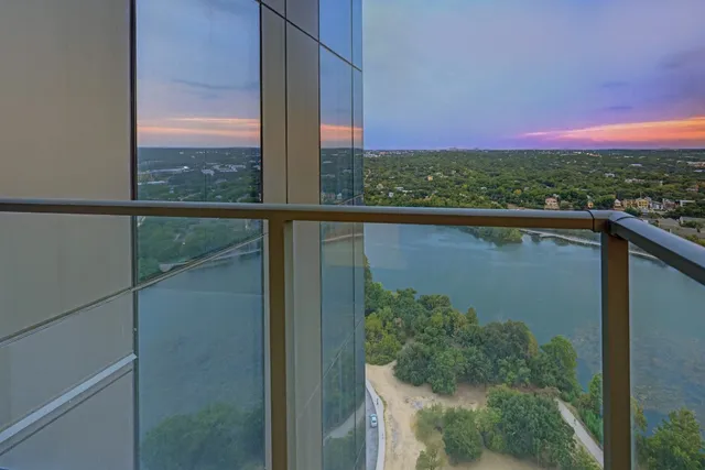 $3,400 | 44 East Avenue, Unit 2511, Austin, TX 78701