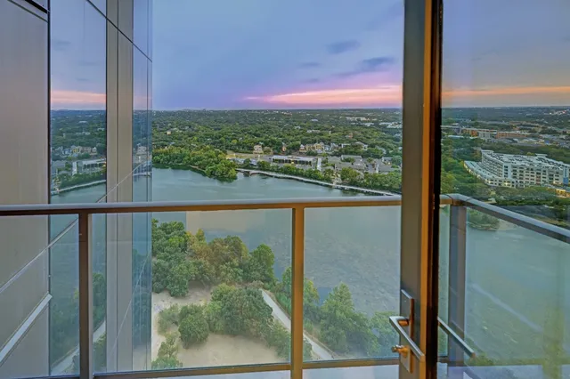 $3,400 | 44 East Avenue, Unit 2511, Austin, TX 78701