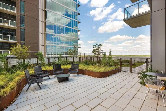 $3,400 | 44 East Avenue, Unit 2511, Austin, TX 78701