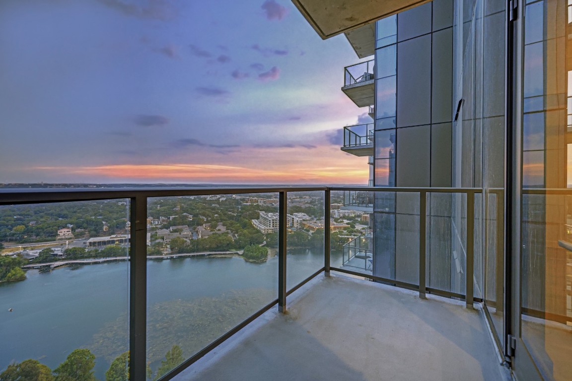 44 East Avenue, Unit 2511 Austin, TX 78701 - Photo 7 of 40