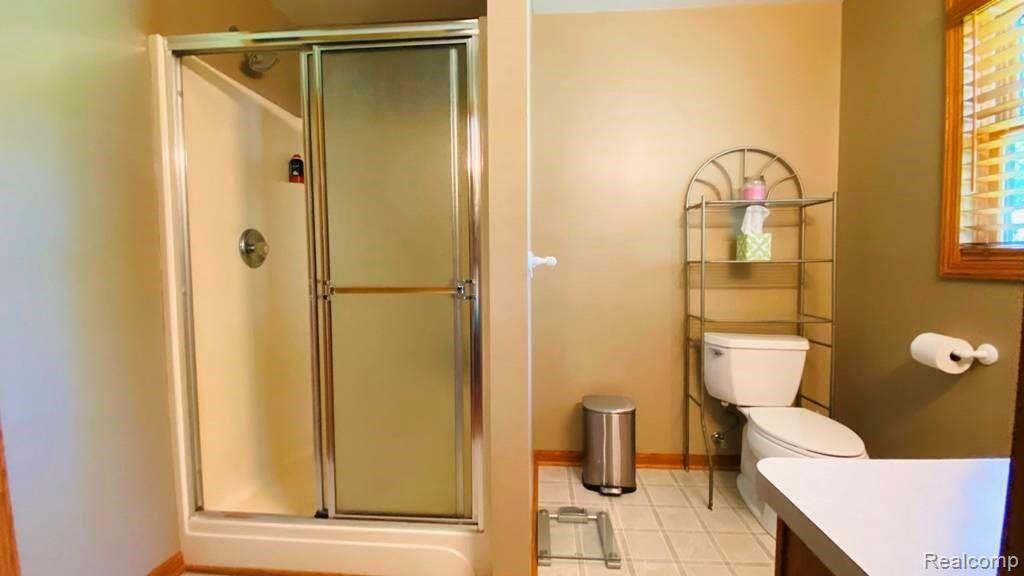 8370 Rustic Trail Linden, MI 48451 - Photo 24 of 46 Master Bath (3).jpg
