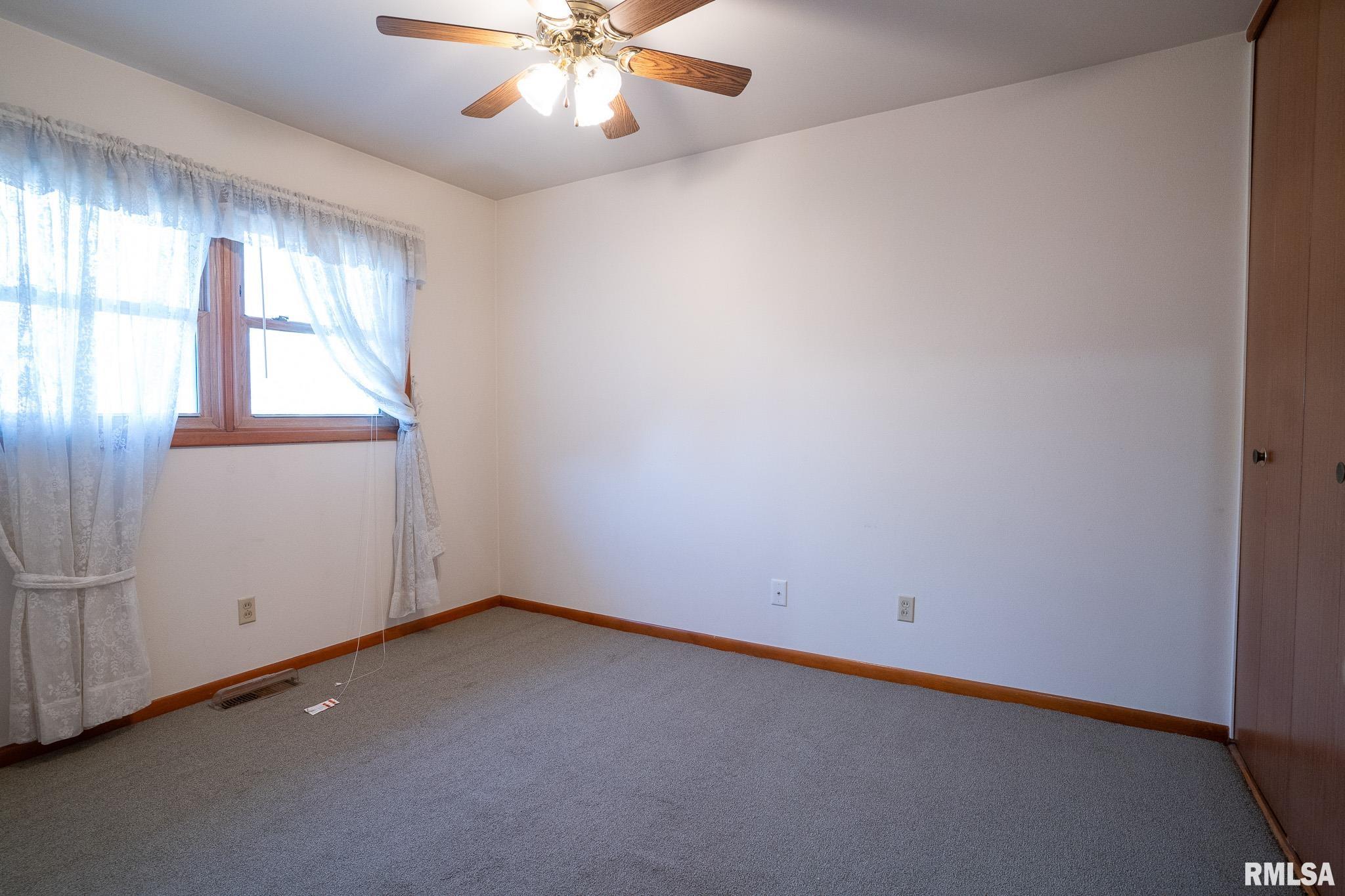 66 Dawn Drive Springfield, IL 62702 - Photo 6 of 11 Gallery Image 6