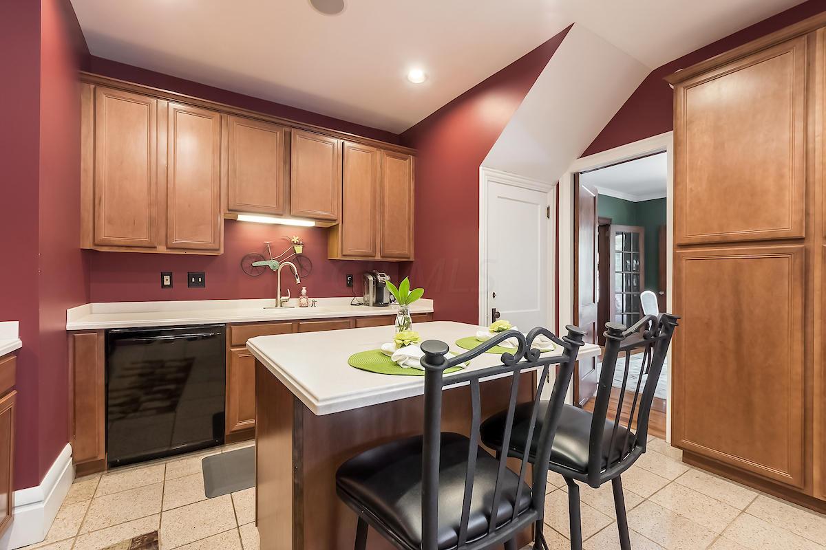 345 East Torrence Road Columbus, OH 43214 - Photo 14 of 38 Gallery Image 14