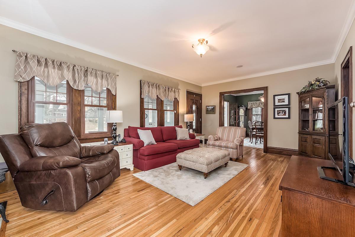 345 East Torrence Road Columbus, OH 43214 - Photo 5 of 38 Gallery Image 5