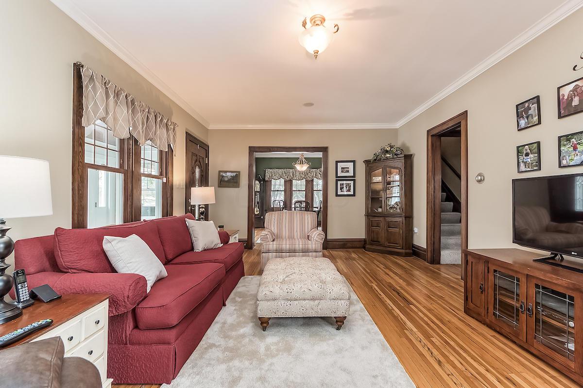 345 East Torrence Road Columbus, OH 43214 - Photo 6 of 38 Gallery Image 6